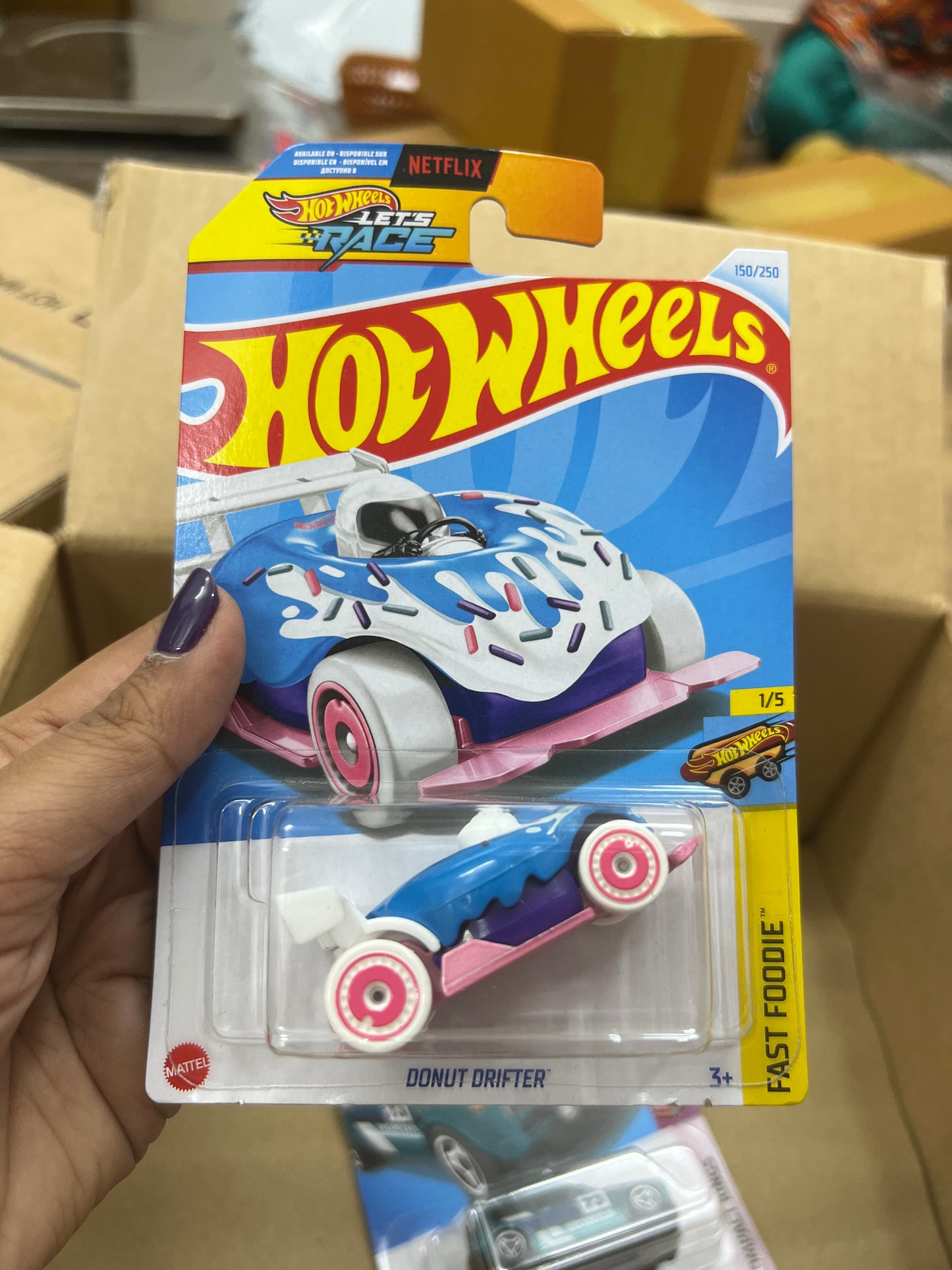 SINGLE HOT WHEELS CAR DONUT DRIFTER