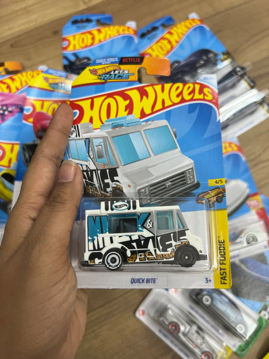 Single Hot Wheels Car QUICK BITE