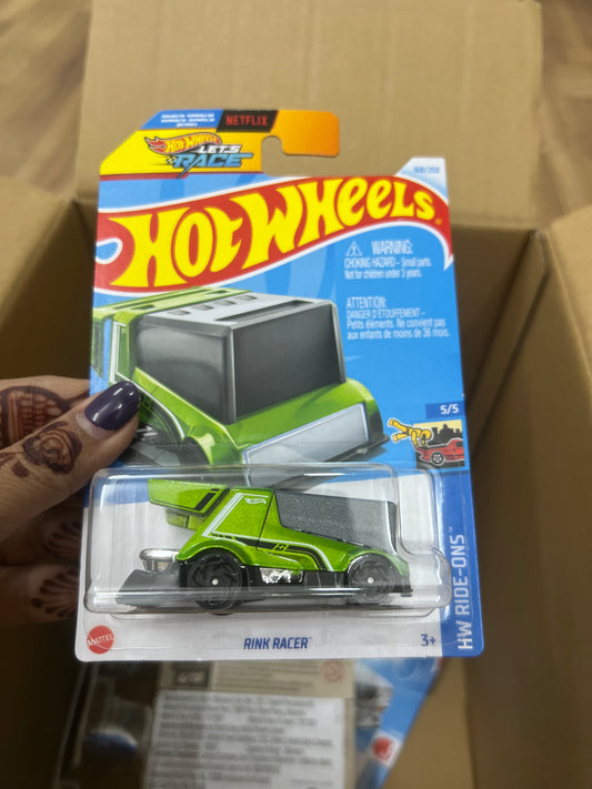 Single Hot Wheels Car- GREEN RINK RACER